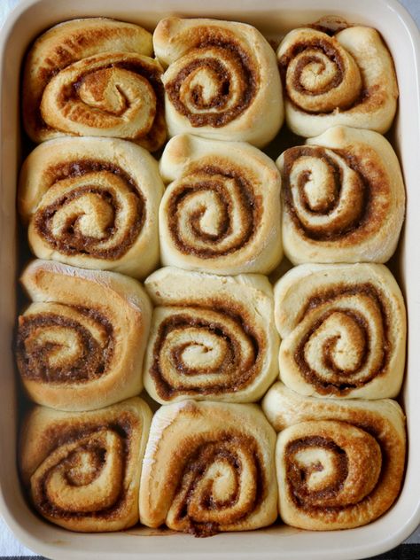 Cinnabon Recipe, Soften Brown Sugar, Cinnamon Roll Recipe Homemade, Best Cinnamon Rolls, Lemon Dessert Recipes, Cinnamon Rolls Homemade, Cinnamon Rolls Recipe, Rolls Recipe, How To Make Bread