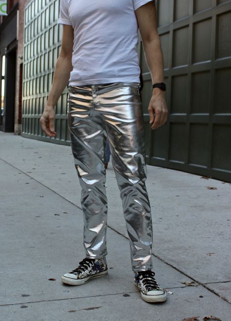 Silver Pants Outfit, Futuristic Fashion Male, 80s Party Costumes, Futuristic Outfits, Futuristic Costume, Silver Trousers, Alien Robot, Justice League Costumes, Costume Pants