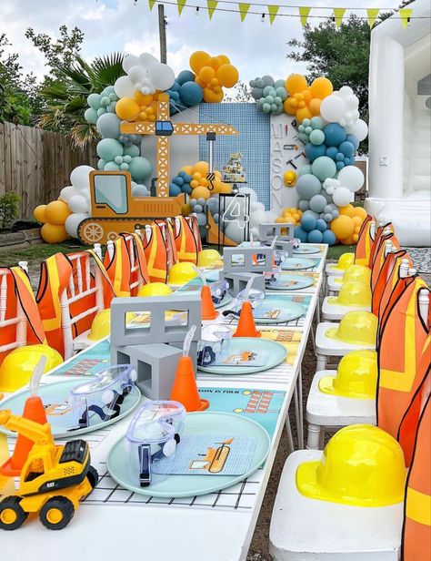 Modern Event Decor, White Bounce House, Construction Birthday Cake, Truck Theme Birthday, Decor Balloons, Construction Theme Birthday Party, 2nd Birthday Party For Boys, Construction Theme Party, Children Activities