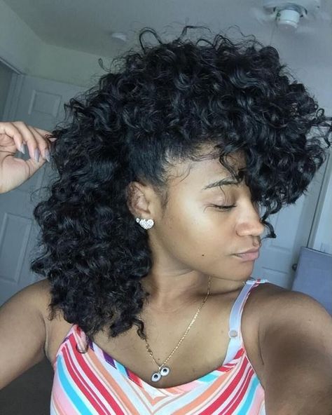 faux hawk updo for natural hair #curlyhairstyleslong Faux Hawk Updo, Afro Black Women, Flat Iron Hair, Iron Hair, Haircut Types, Mohawk Hairstyles, Peinados Recogidos, Faux Hawk, Flat Iron Hair Styles