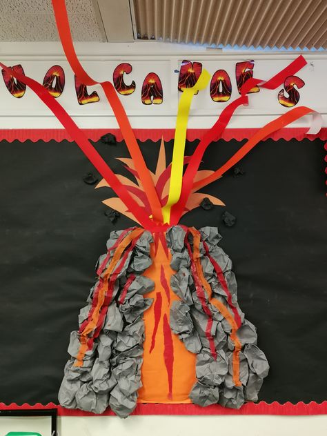 Volcano Display Ks2, Volcano Decoration Party Ideas, Volcano Display, Volcano Decoration, Volcano Drawing, Volcano Projects, Dinosaur Display, Kids Bulletin Boards, Fire Costume