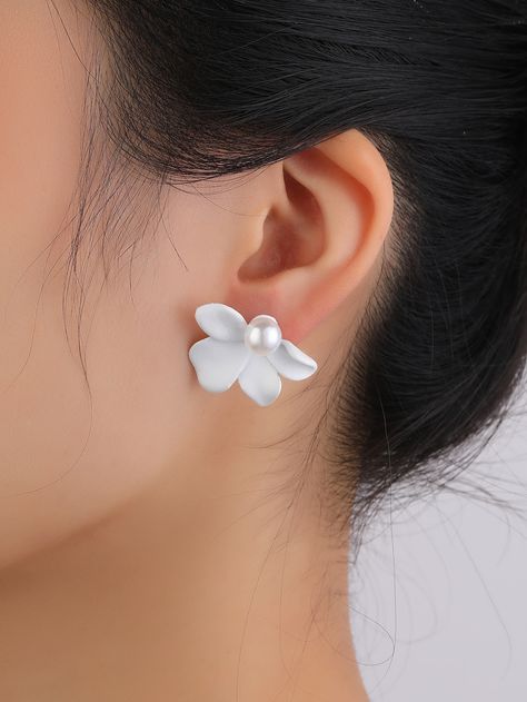 White Fashionable   Plastic  Stud Embellished   Jewelry White Studs, Pearl Decor, Color Stone, Flower Design, Flower Designs, Faux Pearl, Stone Color, Ear Cuff, Pearl Earrings