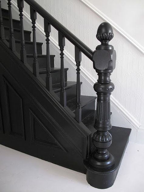 Staircase painted in black Farrow and Ball Pitch Black 256  Black, Paint Color Schemes Black Painted Stairs, Black Staircase, Staircase Landing, Black Stairs, Painted Staircases, Handrail Design, Staircase Makeover, Hal Decor, Hallway Designs