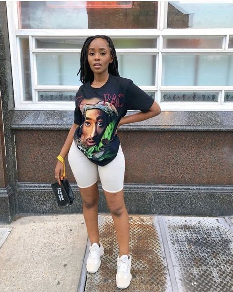 pinterest : @kjvougee ‘ 🖤 follow for more poppin’ pins! 🧞‍♂️ #chilloutfits 🦋 Tupac Shirt Outfit, Tupac Shirt, 2021 Outfits, Slay Outfits, Fashion Goals, Chill Fits, Mom Stuff, Chill Outfits, Fashion 101