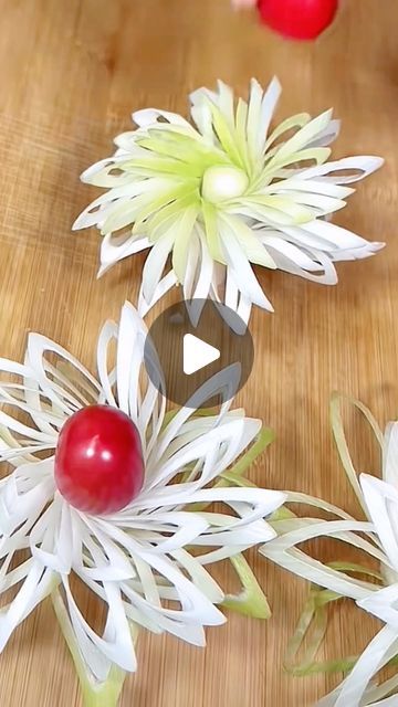 xiaoxiaoTG on Instagram: "Our name is scallion here" Sushi Decoration Ideas, Beautiful Garnishes, Sushi Decoration, Food Carving, Fruit Carving, Food Decoration, Food Styling, Diwali, Decoration Ideas