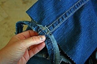 Hemming Jeans, Original Hem, Sewing Jeans, Diy Vetement, Hem Jeans, Diy Couture, Learn To Sew, Sewing Techniques, Sewing Clothes