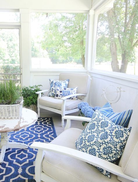 The top-viewed post from week 103 of the SHINE Blog Hop is: Back Porch Makeover with Blue and White from Thistlewood Farms. French Country Patio, Back Porch Makeover, Screening Ideas, Zen Backyard, Brownie Fudge, Country Patio, Porch Inspiration, Fudge Sundae, White Porch