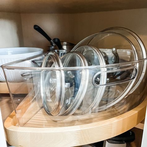 Organizing Lazy Susan Cabinet, Lazy Susan Storage Ideas, Organize Lazy Susan Cabinet, Lazy Susan Organization Ideas, Kitchen Lazy Susan, Lazy Susan Cabinet, Lazy Susan Kitchen, Lazy Susan Organization, Pot And Pans Organization