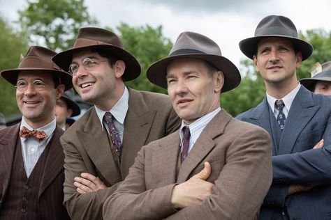 Joel Edgerton Takes a Collegiate Rowing Team to the Olympics in George Clooney's The Boys in the Boat Trailer The Boys In The Boat, Olympic Rowing, Men's Rowing, 1936 Olympics, Boys In The Boat, Rowing Team, Crew Team, Joel Edgerton, Sports Movie