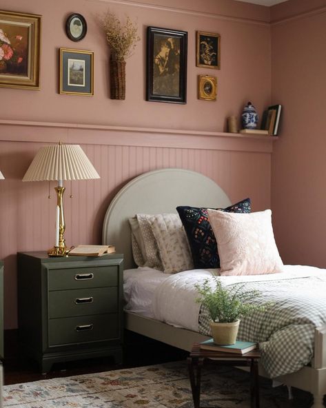 31 Bedroom Paint Ideas to Refresh Your Space | Cozy to Chic - placeideal.com European Modern Home, Bedroom Paint Ideas, Victorian Modern, Victorian Bedroom, Toddler Girl Room, Pink Room, Bedroom Paint, Toddler Room, Down South