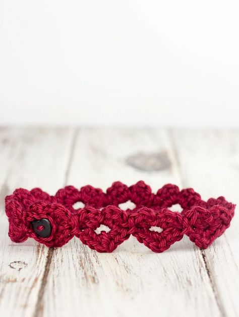 Headbands Crochet, Crochet Headband Free, Bandeau Au Crochet, Crochet Headband Pattern Free, Beau Crochet, Crochet Hearts, Baby Headbands Crochet, Bracelet Crochet, Heart Headband