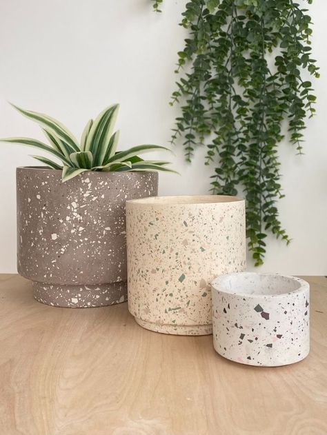 Custom Terrazzo Planter. Choose your colors Terrazzo Planter, Planter Outdoor, Plant Pot Diy, Custom Planters, Outdoor Planter, Indoor Planter, Cement Crafts, Large Planters, Plant Collection