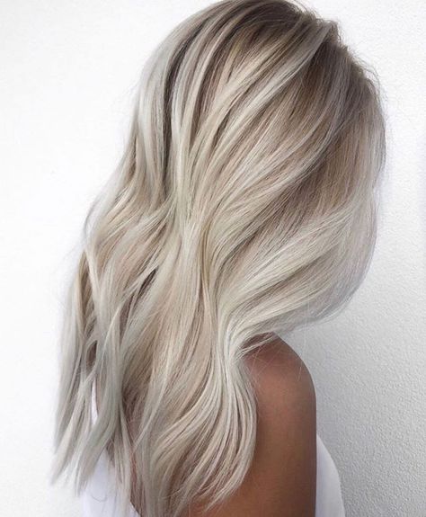 OligoPro of CA on Instagram: “COLD BREW 🤤 by @kayluhskolors I can’t get enough of all the icy blondes here lately. Sweet sweet summertime, I love you. @oligopro hand…” Blonde Ombre Short Hair, Ash Blonde Hair Extensions, Caramel Blonde Hair Color, Dark Ash Blonde Hair, Caramel Blonde Hair, Blond Balayage, Blonde Hair Extensions, Blonde Wigs, Light Blonde Hair