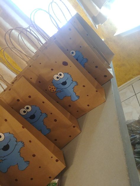 Cookie Monster Birthday Theme, Cookie Monster Party Ideas, Cookie Monster Birthday Party Ideas, Cookie Monster Theme Party, Cookie Monster Party Food, Cookie Monster First Birthday, Cookie Monster Decorations, Cookie Monster Goodie Bags, Cookie Monster Backdrop