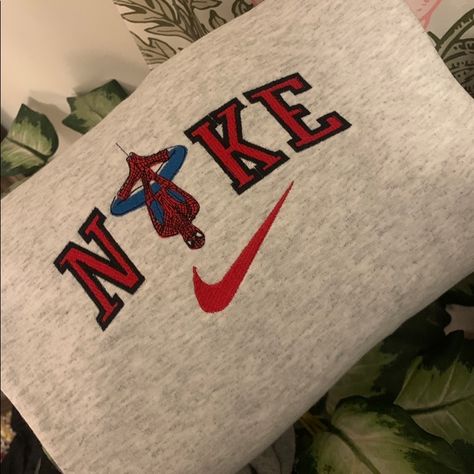 *Due To Increased Demand And The Handmade Nature Of This Item Please Allow Up To 2 Weeks For Your Order To Be Shipped!* Made To Order “Nike Spiderman” Will Be Embroidered On An Ash Grey Gildan Heavyblend, Jerzee Or Hanes Crewneck Sweatshirt Resembling The Image Above. View More Of My Work On Instagram @Resol.Co And Feel Free To Message With Any Custom Orders. Sizes S-2xl Currently Available! Embroidery Is Done With A 5x7in Standard Embroidery Hoop. The Photo In This Listing Is An Exact One I Mad Nike Spiderman, Spiderman Room, Spiderman Outfit, Nike Crewneck Sweatshirt, Dont Play, Spiderman Gifts, Spiderman Theme, Spiderman Art Sketch, Cute Nike Outfits