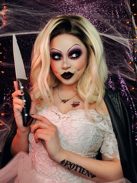 Bride Of Chucky Halloween, Bride Of Chucky Makeup, Chucky Halloween Costume, Chucky Makeup, Tiffany Bride Of Chucky, Bride Of Chucky Costume, Costumes For Teenage Girl, Tiffany Bride, Tiffany Valentine