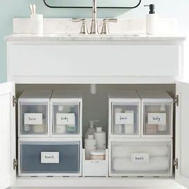 Bathroom Closet Organization Ideas, Earthy Bathroom, Bathroom Sink Organization, Bathroom Drawer Organization, Bathroom Closet Organization, Bathroom Storage Hacks, Closet Organization Ideas, Apartment Checklist, Small Bathroom Organization