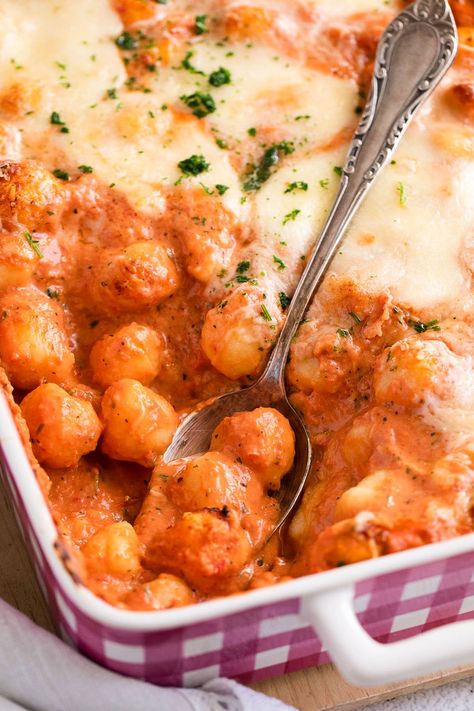 Fresh Mozzarella Recipes, Sugo Recipe, Fresh Mozzarella Recipe, Creamy Gnocchi, Gnocchi Bake, Gnocchi Dishes, Gnocchi Pasta, How To Cook Gnocchi, Baked Gnocchi