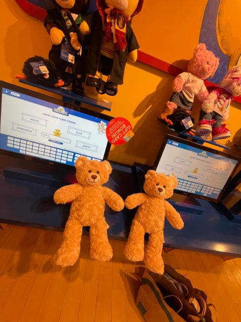 Build A Bear Friends, Build A Bear Workshop Aesthetic, Buildabear Aesthetic, Build A Bear Aesthetic, Bear Aesthetic, Couple Things, Friends Aesthetic, Build A Bear, Dream Board