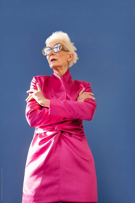 "Portrait Of Modern And Confident Elderly Woman" by Stocksy Contributor "Asya Molochkova" - Stocksy Matriarch Photoshoot, Elder Photoshoot, Older Women Photoshoot Ideas, Confident Poses, Elderly Clothes, Older Woman Portrait, Photoshoot Studio Ideas, Confident Pose, Colorful Photoshoot