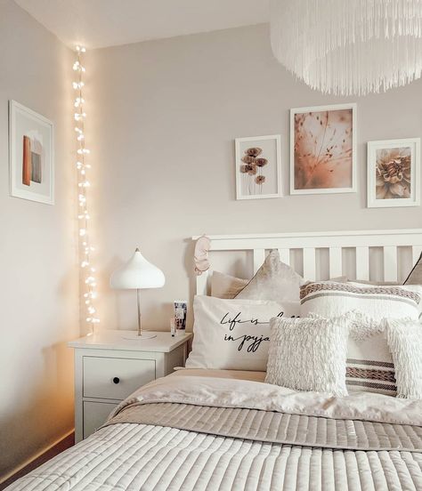 Scandi Boho bedroom with white IKEA Hemnes furniture and fairy lights, tassled cushions, hygge decor, pink bedroom accents and gallery wall #bedroomideas #bedroomdecor #scandibedroom #bohobedroom #hygge #whitefurniture #hemnes #ikeahack #whiteandpink Hemnes Ikea, Hygge Living Room, Hygge Bedroom, Scandi Bedroom, Hygge Living, Gallery Wall Bedroom, Fairy Lights Bedroom, Ikea Bedroom, Scandi Boho