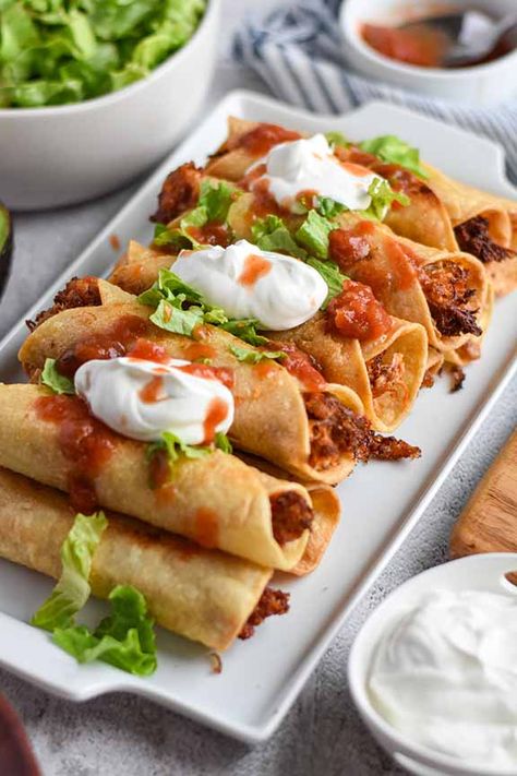 Pulled Pork Taquitos, Pork Taquitos Recipe, Chickpea Taquitos, Pork Taquitos, Buffalo Chickpea, Pulled Pork Nachos, Taquitos Recipe, Brain Storming, Pork Nachos