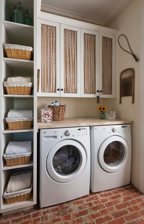 Laundry Room. Laundry Room with chicken wire cabinets and shelves and baskets to provide storage space. #LaundryRoom Chicken Wire Cabinets, Laundry Room Storage Shelves, Rustic Laundry Rooms, Small Laundry Room Organization, Room Storage Diy, Farmhouse Laundry Room, Modern Laundry Rooms, Laundry Room Cabinets, Laundry Room Inspiration