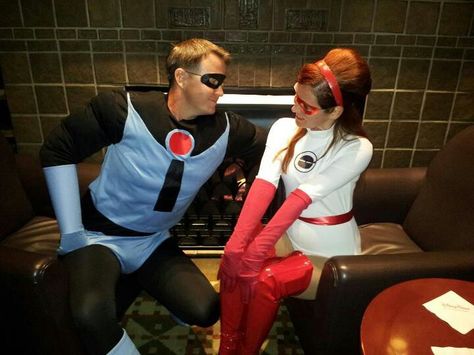 Mr Incredible And Elastigirl Costume, Incredibles Costume Couples, Mr Incredible And Elastigirl, Mr And Mrs Incredible Costume, Mrs Incredible Costume, Anime Couple Costume, Hot Halloween Costumes Women, Incredibles Costume, Mrs Incredible