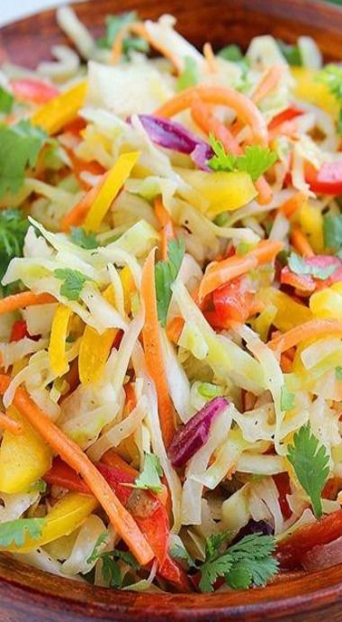 Pepper Slaw, Salad Coleslaw, Bell Pepper Salad, Coleslaw Salad, Super Salads, Bell Pepper Recipes, Savory Salads, Salad Pasta, Slaw Recipes