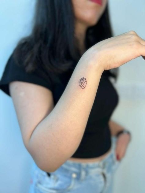 Strawberry Wrist Tattoo, Strawberry Finger Tattoo, Tiny Strawberry Tattoo, Strawberry Tattoo Simple, Small Strawberry Tattoo, Strawberry Tattoo Minimalist, Tattoo Strawberry, Girlie Tattoos, Tat Placement