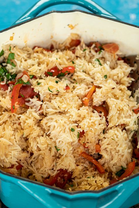 Bourani: Greek Rice Pilaf with Bell Peppers & Tomato from Volos - Dimitras Dishes Rice Respies, Greek Pilaf, Greek Rice Pilaf, Greek Cabbage, Vegetarian Bites, Tomato Rice Recipe, Grain Dishes, Dimitras Dishes, Greek Rice