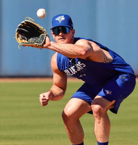 Matt Chapman, Blue Jays, Rugby, Mlb, Jay, Soccer, Football, Baseball, Blue