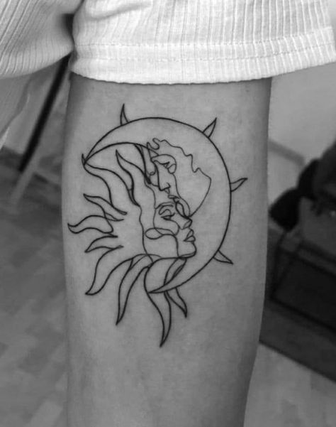 Filler Pieces Tattoo, Tattoo Sol E Lua, Honey Tattoo, Filler Tattoo Ideas, Tattoo Sonne, Venus Tattoo, Patchwork Tattoos, Tattoo 2024, Tattoo Board