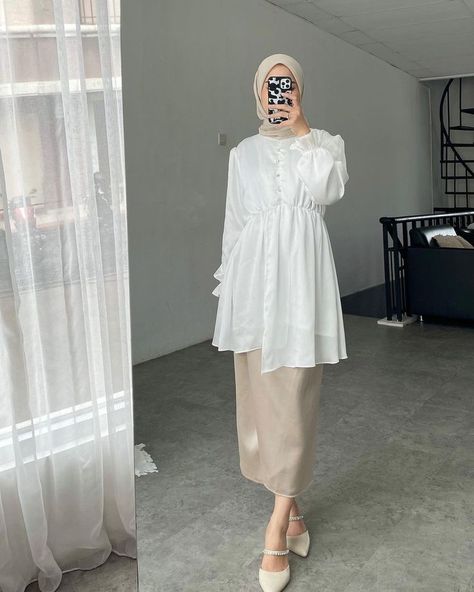 Outfit Idul Fitri, Outfit Ied Fitri, Mix And Match Outfits Hijab, Kondangan Outfit, Modest Outfits Muslim, Modern Hijab Fashion, Modesty Outfits, Muslim Outfits Casual, Ootd Dress