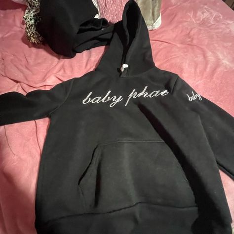 baby phat tracksuit Baby Phat Tracksuit, Phat Pants, Black Lounge Pants, Hoodie Jumpsuit, Black Lounge, Retro Baby, Joggers Track Pants, Sweat Joggers, Velour Hoodie