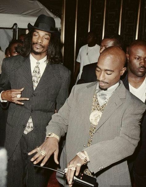 Pin by vladimir realpe on ahhh | Rap music, Tupac, Hip hop classics Snoop Dogg And Tupac, Snoop Dogg Music, Nate Dogg, 2 Pac, Snoop Dog, Rap God, Gangsta Rap, Tupac Shakur, Mtv Videos