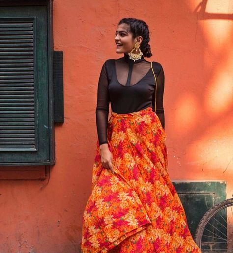 Colorful Socks Outfit, Kritika Khurana, Beatnik Style, Long Skirt Fashion, Boho Fashion Summer, Boho Girl, Dress Indian Style, Trendy Fashion Outfits, Indian Designer Outfits