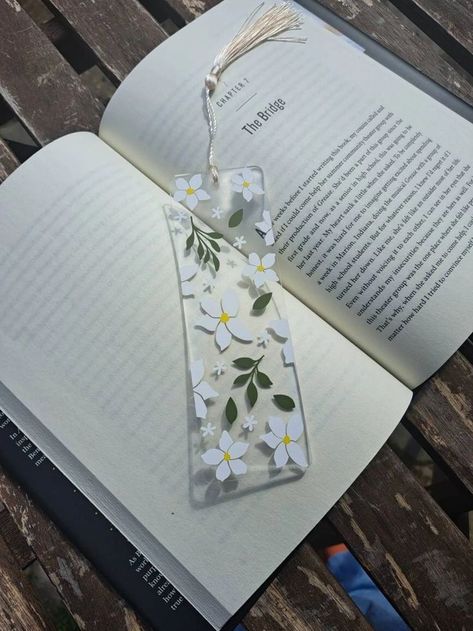 Chistmas Gift, Personalised Gifts Handmade, Teacher Personalized, Flower Bookmark, Butterfly Gifts, Event Gifts, Bookmark Gifts, Custom Personalized Gifts, Summer Gift