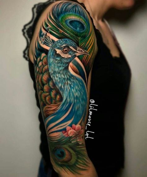 Peacock Tattoo Sleeve, Peacock Tattoo Design, Peacock Tattoo Ideas, Peacock Tattoo Designs, Peacock Tattoos, Tattoos Masculinas, Artsy Tattoos, Peacock Feather Tattoo, Peacock Tattoo