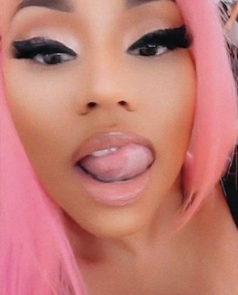 Old Nicki Minaj, Nicki Minaj Photos, Nicki Minaj Pictures, Cartoon Pics, Nicki Minaj, Girl Face, Lips, Black