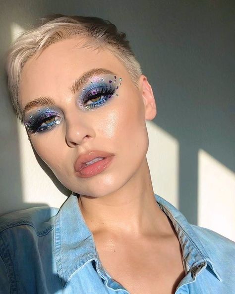 Denim And Diamonds Makeup, Euphoria Makeup, Rave Makeup, Unique Makeup, Makeup Eye Looks, Creative Eye Makeup, Make Up Inspiration, Creative Makeup Looks, Spring Makeup