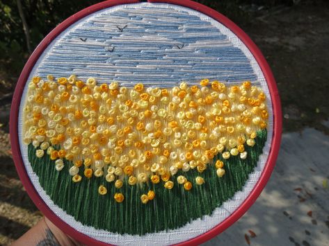 Spring Flowers Embroidery French Knot French Knot Flowers, French Knot Embroidery Designs, Diy Hand Embroidery, Brazilian Embroidery Stitches, Garden Embroidery, French Knot Stitch, Embroidery Workshop, French Knot Embroidery, Hand Embroidery Patterns Flowers