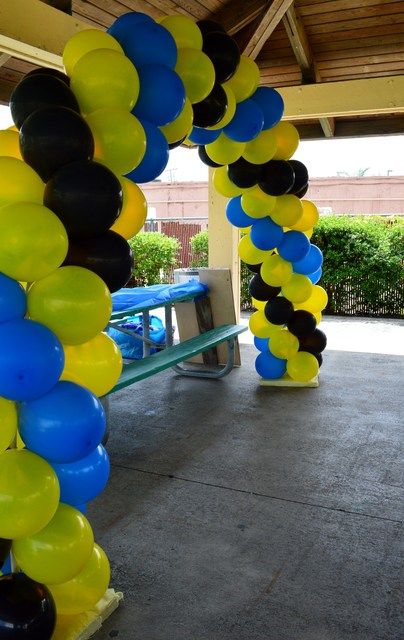 Batman | CatchMyParty.com Batman Balloon Arch, Batman Graduation, Batman Birthday Party Ideas, Batman Theme Party, Batman Party Supplies, Batman Baby Shower, Drake's Birthday, Batman Baby, Batman Wedding