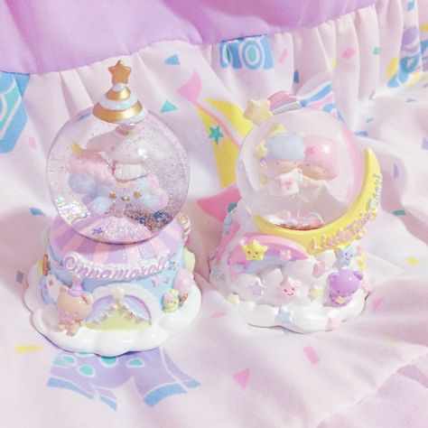 KawaiiBox.com ❤ The Cutest Subscription Box Cute Snow Globe, Salon Tattoo, Pastel Kidcore, Soft Kidcore, Yume Kawaii, Rainbow Aesthetic, Kawaii Accessories, Kawaii Room, Kawaii Aesthetic