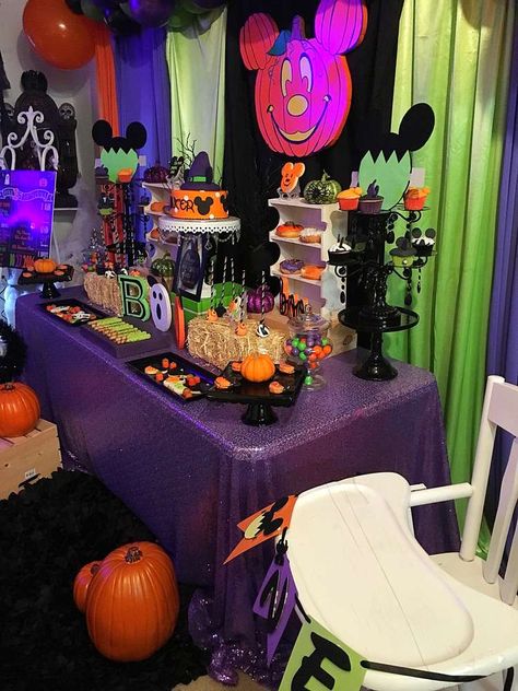 Boo-Tastic Mickey Birthday  | CatchMyParty.com Mickey Mouse Birthday Party Ideas, Halloween Theme Birthday, Disney Halloween Decorations, Disney Halloween Parties, Halloween First Birthday, Halloween Themed Birthday Party, Halloween 1st Birthdays, Mickey Halloween Party, Halloween Birthday Cakes