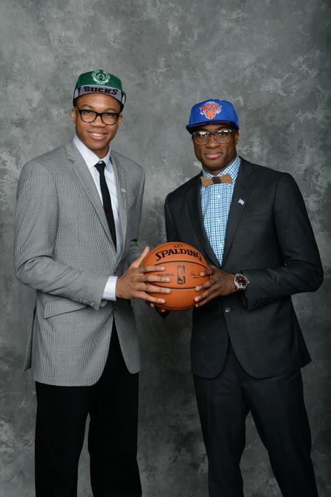 Giannis and Thanasis Antetokounmpo pose together in their stylish suits after Thanasis was drafted 51st overall by the New York Knicks Basketball Workouts Training, Draft Day, Nba Fashion, Giannis Antetokounmpo, Basketball Workouts, Nba Draft, Stylish Suit, Best Friends Funny, National Basketball Association