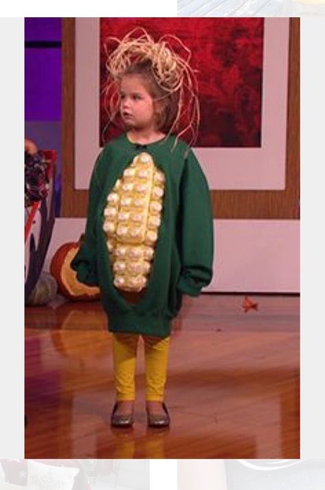 DIY corn costume Corn Costume, Diy Halloween Costume Ideas, Creative Halloween Costumes Diy, Creative Costume, Holy Guacamole, Diy Halloween Costumes For Kids, Homemade Halloween Costumes