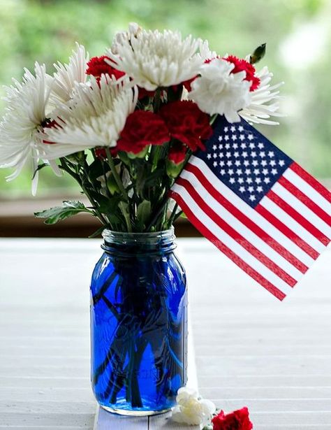 Airforce Centerpieces, Veterans Day Table Decorations Centerpiece Ideas, Veteran Decor, Military Retirement Party, Deployment Party, Air Force Retirement, Military Retirement Parties, Navy Retirement, Red White And Blue Flowers