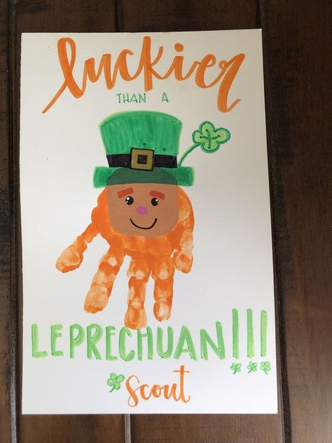 Leprechaun Handprint, St Patrick's Day Crafts For Toddlers, St Patricks Day Crafts, Baby Art Crafts, Lotes The Sims 4, March Crafts, St Patricks Crafts, Infant Classroom, St Patricks Day Crafts For Kids