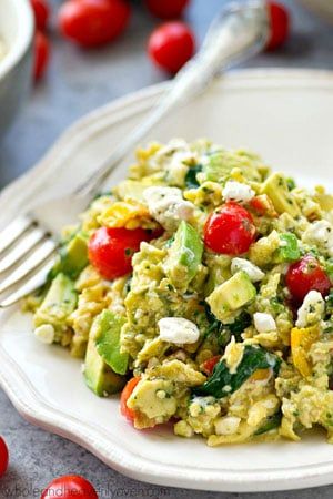 Healthy Vegan Diet Plan, Quick Egg Recipes, Basil Walnut Pesto, Pesto Spinach, Healthy Vegan Diet, Brown Rice Salad, Vegan Diet Plan, Walnut Pesto, Vegan Meal Plans